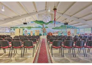 Radha Krishna Mandir<br />Saaftingestraat 310 Huidig interieur